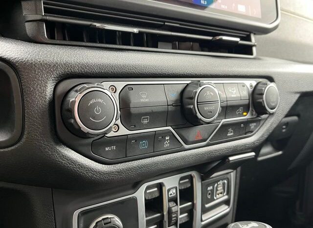
 Jeep Wrangler full									