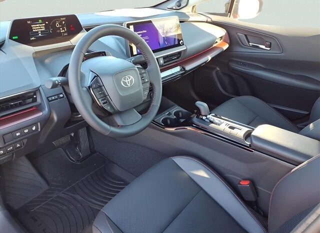 
 Toyota Prius Plug-In Hybrid full									