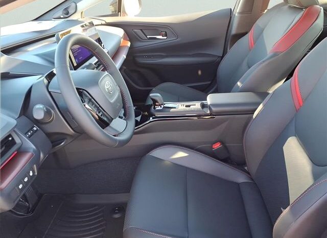 
 Toyota Prius Plug-In Hybrid full									