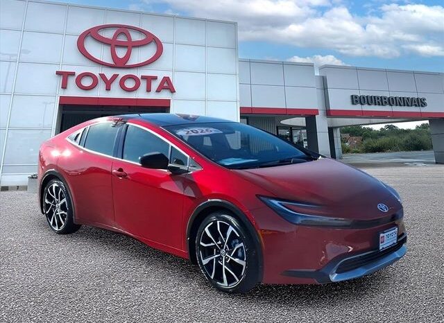 
 Toyota Prius Plug-In Hybrid full									