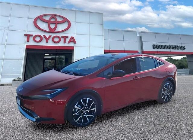 
 Toyota Prius Plug-In Hybrid full									