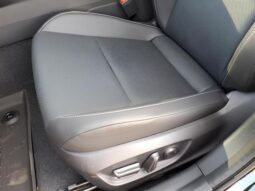 
 Toyota Prius full									
