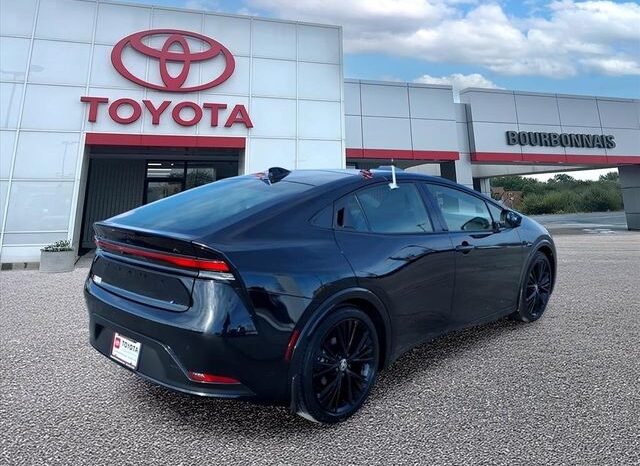 
 Toyota Prius full									