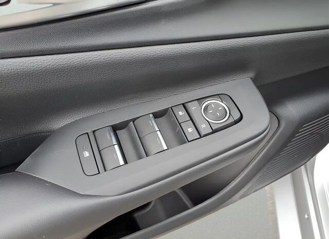 
 Toyota Prius Plug-In Hybrid full									