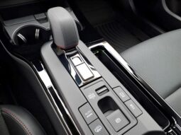 
 Toyota Prius Plug-In Hybrid full									