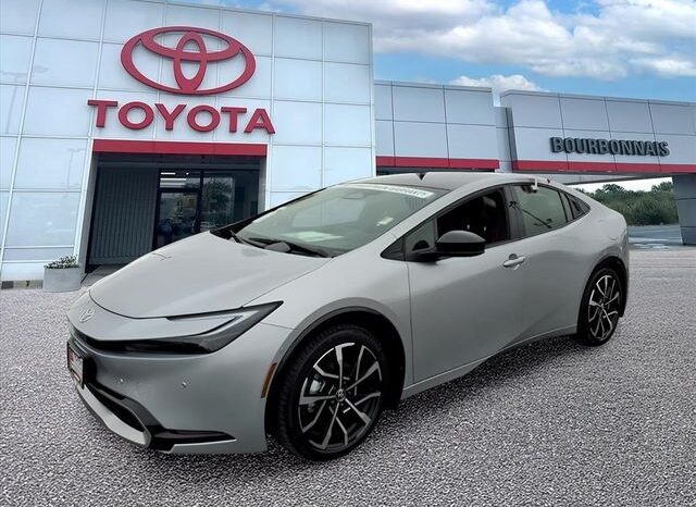 
 Toyota Prius Plug-In Hybrid full									