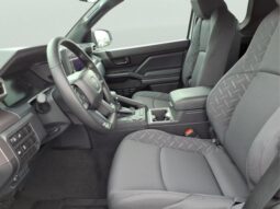Toyota Tacoma full