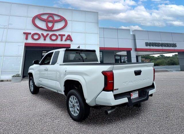 
 Toyota Tacoma full									