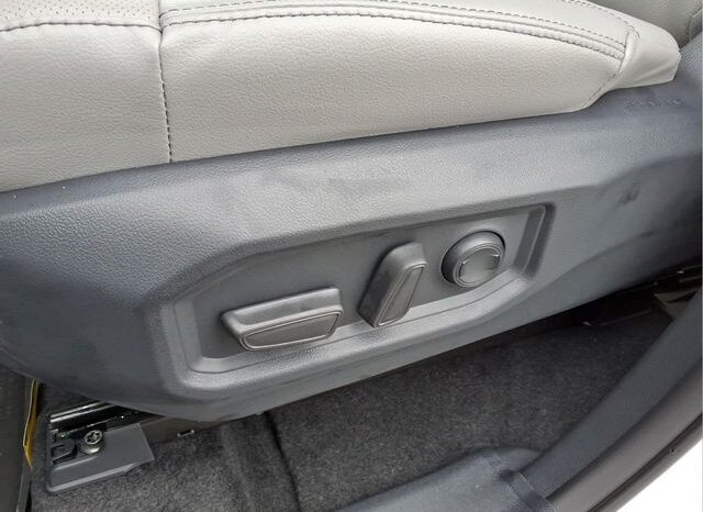 
 Toyota Tundra full									