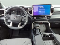 Toyota Tundra full