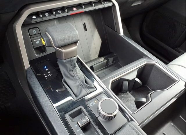 
 Toyota Tundra full									