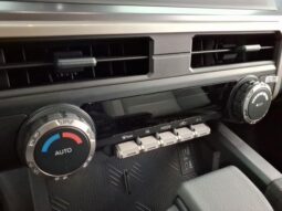 
 Toyota Tacoma full									