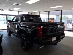 
 Toyota Tacoma full									