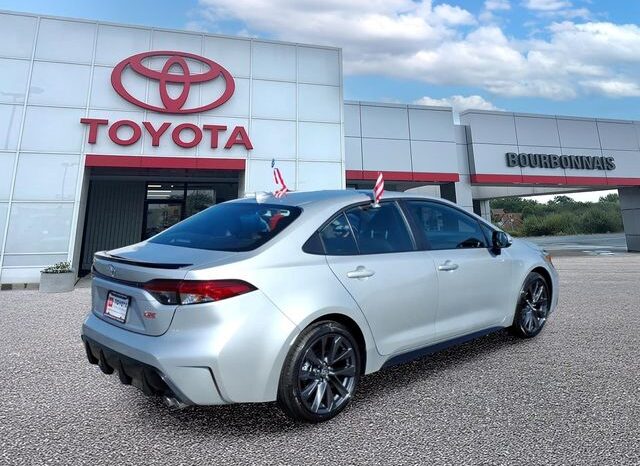 
 Toyota Corolla full									