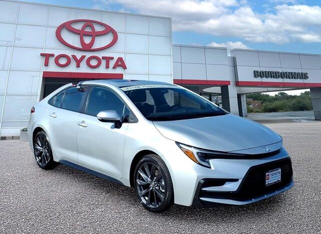 
 Toyota Corolla full									