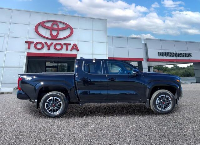 
 Toyota Tacoma full									