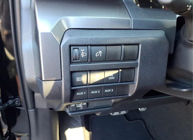 
 Toyota Tacoma full									