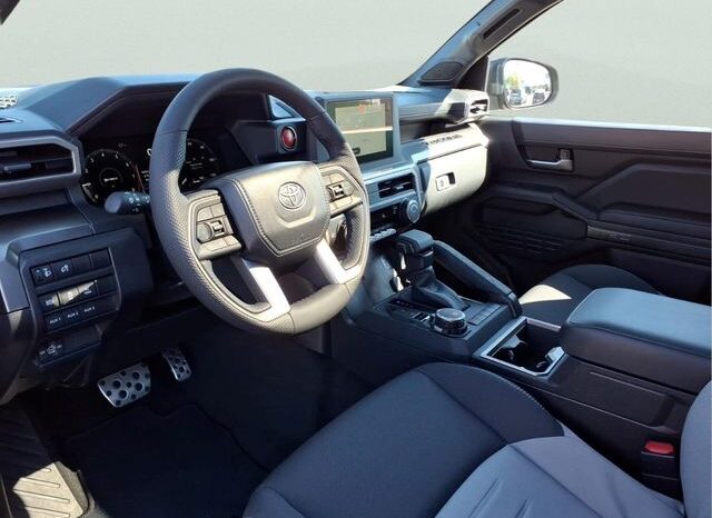 
 Toyota Tacoma full									