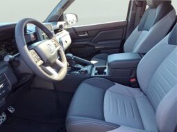 
 Toyota Tacoma full									