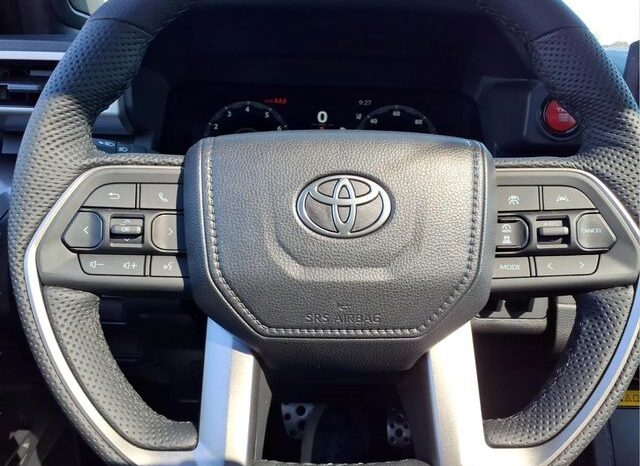 
 Toyota Tacoma full									