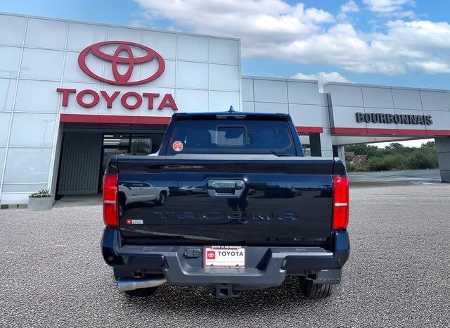 
 Toyota Tacoma full									