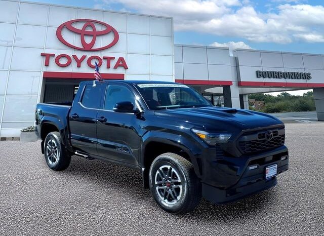 
 Toyota Tacoma full									