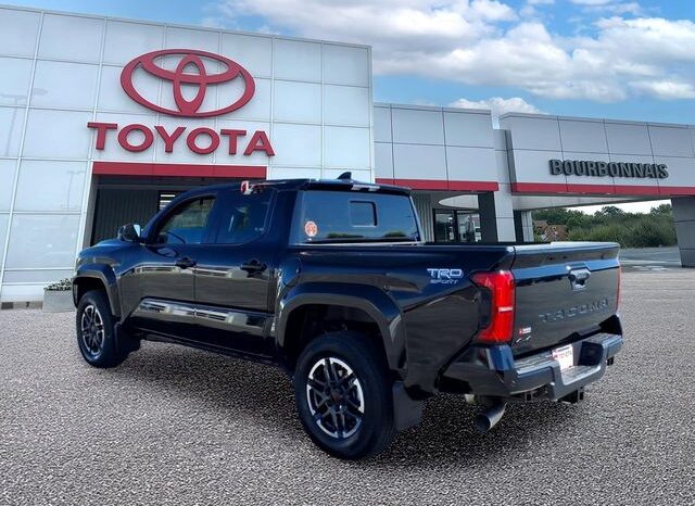 
 Toyota Tacoma full									