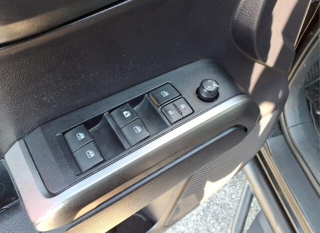 
 Toyota Tacoma full									