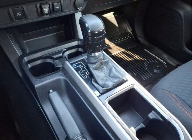 
 Toyota Tacoma full									