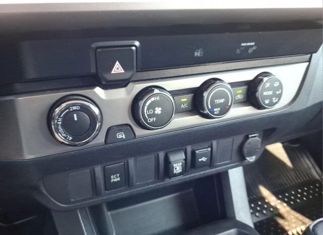 
 Toyota Tacoma full									