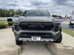 
 Toyota Tacoma Hybrid full									
