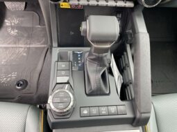 
 Toyota Tacoma Hybrid full									