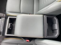 
 Toyota Tacoma Hybrid full									