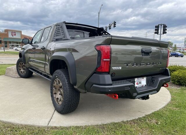 
 Toyota Tacoma Hybrid full									