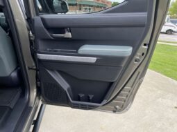 
 Toyota Tacoma Hybrid full									