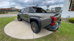 
 Toyota Tacoma Hybrid full									