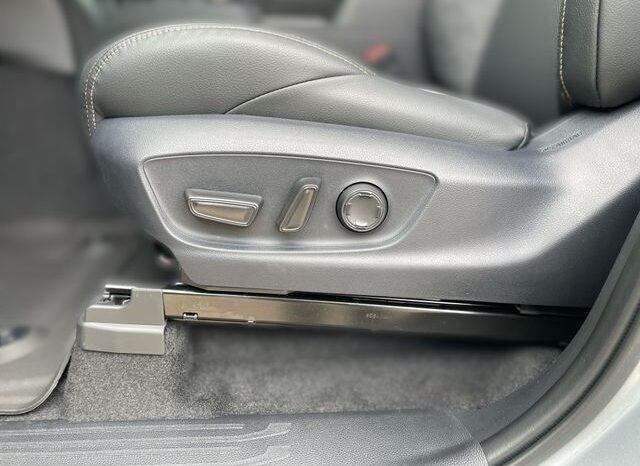 
 Toyota Tacoma full									