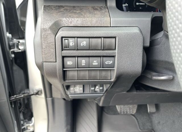 
 Toyota Tacoma full									