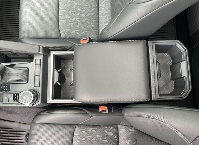 
 Toyota Tacoma full									