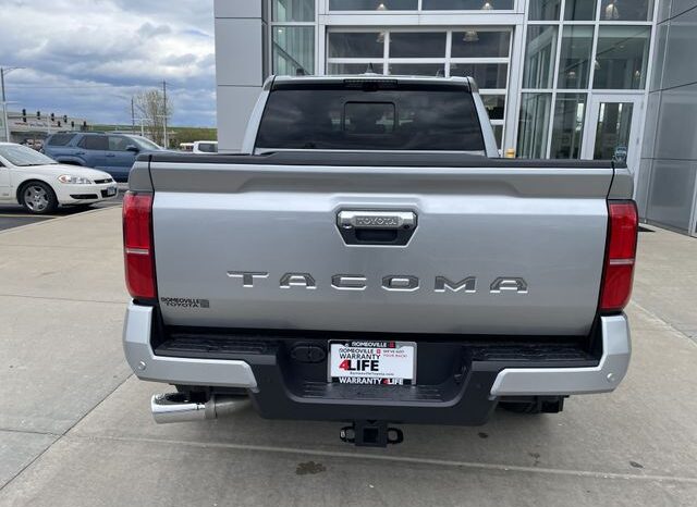 
 Toyota Tacoma full									