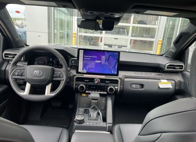 
 Toyota Tacoma full									