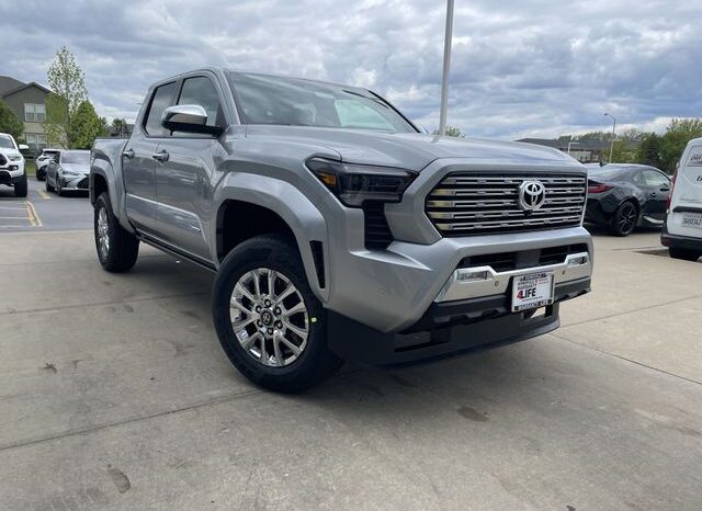 
 Toyota Tacoma full									