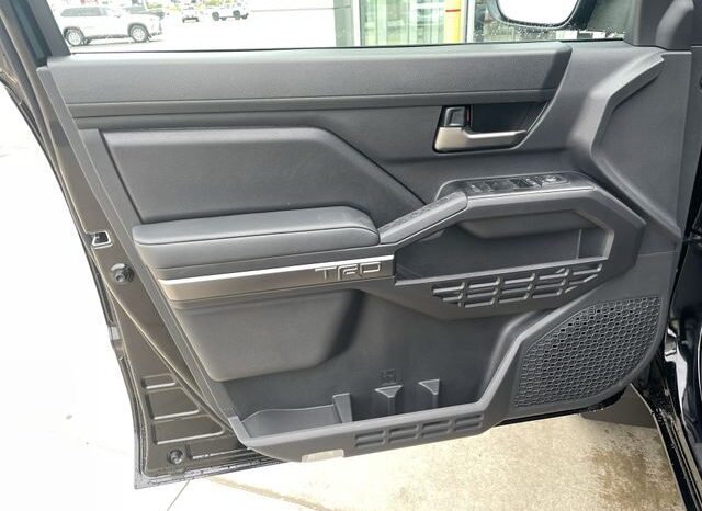 
 Toyota Tacoma full									
