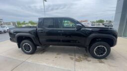Toyota Tacoma full