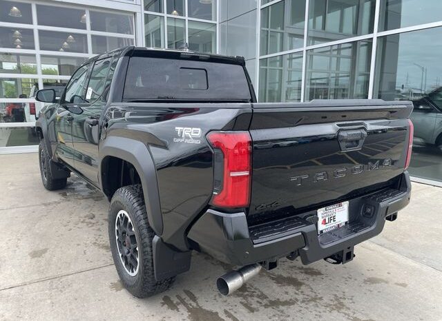 
 Toyota Tacoma full									