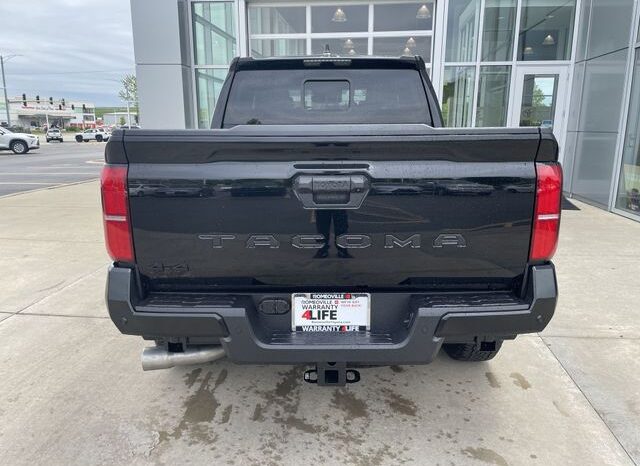 
 Toyota Tacoma full									