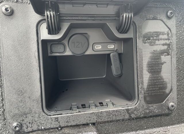 
 Toyota Tacoma full									