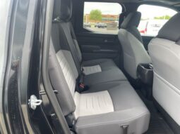 Toyota Tacoma full