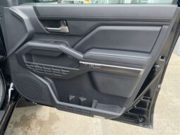 Toyota Tacoma full