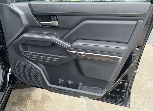 
 Toyota Tacoma full									
